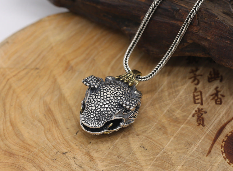 Creative Trendy Personalized Money Toad Pendant